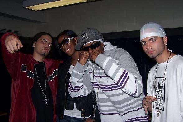 Un show en Nueva Jersey compartido con LDA — probablemente la misma presentación que el video de archivo "Brujo Live y D Voiz, LDA & More (Live)." Fecha exacta y recinto no verificados.